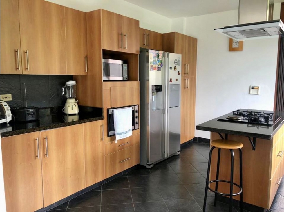 CASA EN VENTA ENVIGADO LOMA DEL ESCOBERO