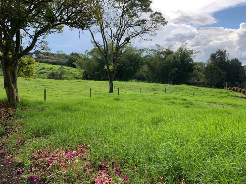 Casa finca en la vereda Pontezuela con hermosos potreros