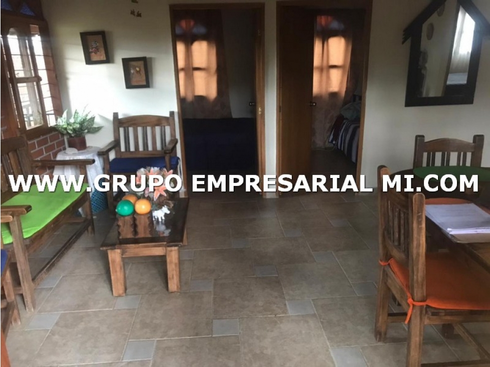 CASA UNIFAMILIAR EN VENTA - SECTOR LA DOCTORA, SABANETA COD: 27186