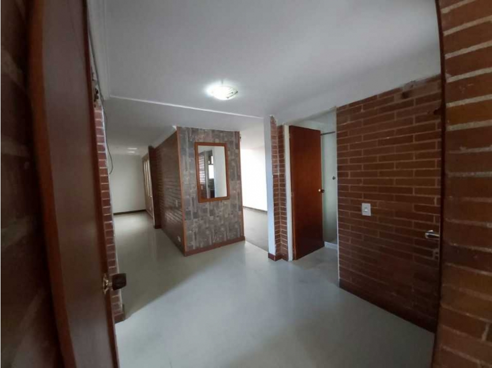 Ciudadela Colsubsidio Venta Casa + Parqueadero Propio
Interior seguro