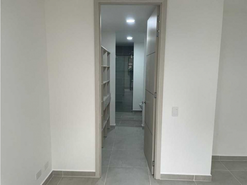 En venta apartamento para estrenar en la castellana