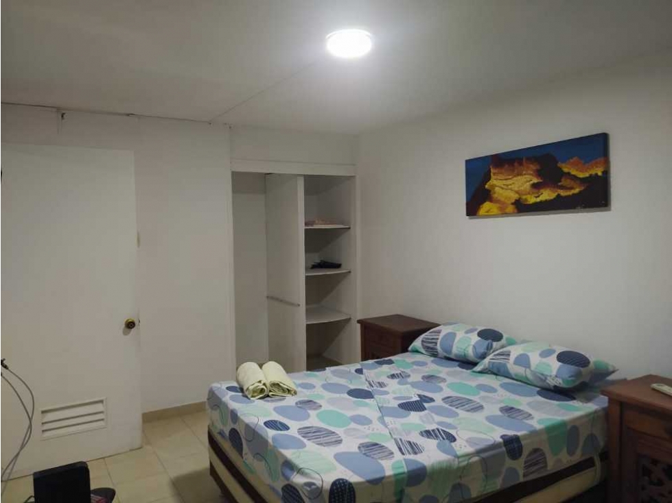 EN VENTA APARTAMENTO RENTABLE USO MIXTO