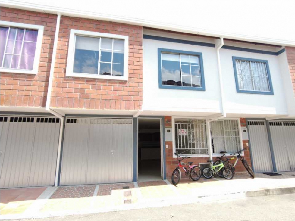 EN VENTA CASA COAVICONSA BUCARAMANGA ECONOMICA