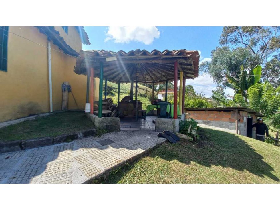 HERMOSA CASA FINCA CAMPESTRE EN VENTA MARINILLA