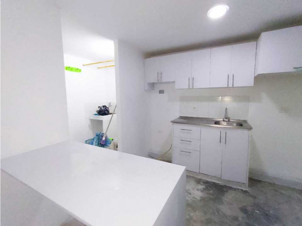 HERMOSO APARTAMENTO EN PARQUE DE BOLIVAR 4