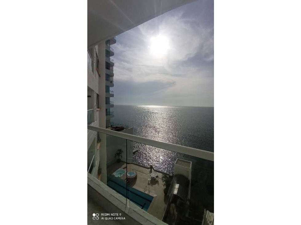 HERMOSO APTO CON VISTA AL MAR Y SALIDA DIRECTA A PlAYA RODADERO SUR