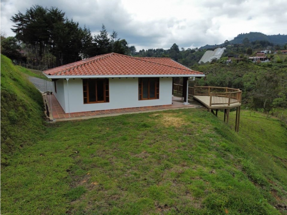 LINDA CASA FINCA PARA ESTRENAR EN SAN VICENTE FERRER- Buen vencindario