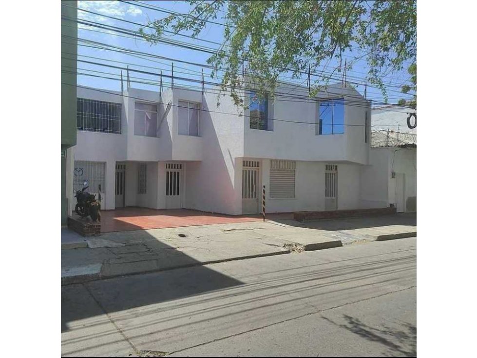 SE ARRIENDA CASA COMERCIAL BARRIO LOPERENA CLL 14