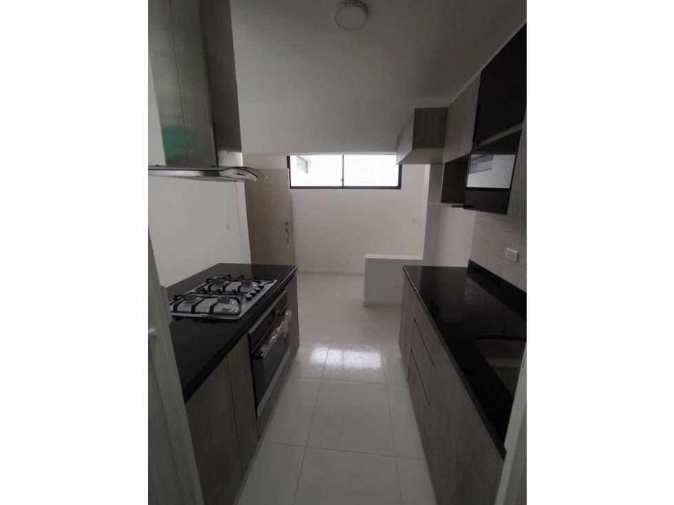 SE VENDE APARTAMENTO RECIÉN REFORMADO EN LAURELES SANTA TERESITA