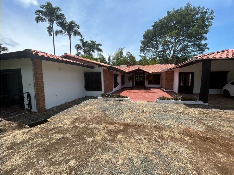 Se vende casa campestre en cerritos