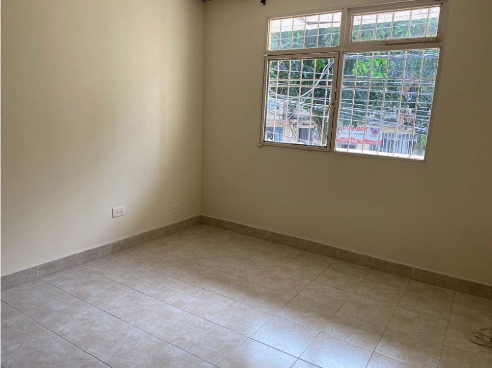 SE VENDE CASA EN CENTENARIO PEREIRA