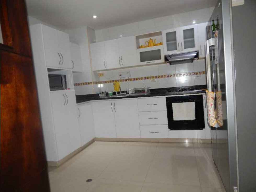 SE VENDE HERMOSA CASA EN VILLA SANTOS