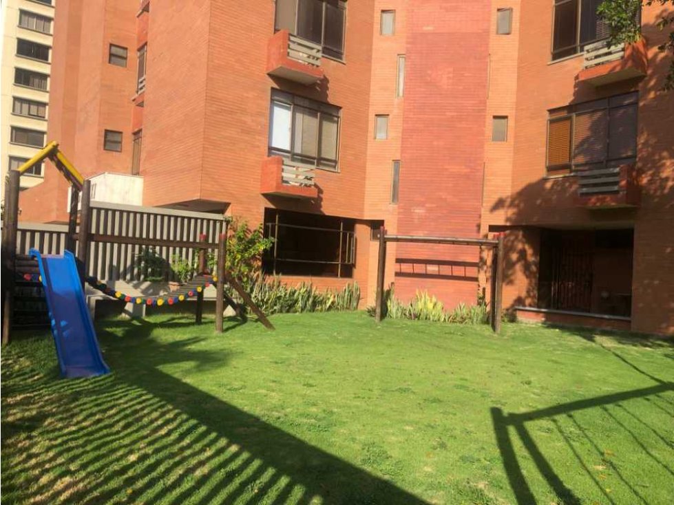 SE VENDE HERMOSO APARTAMENTO EN EL PRADO