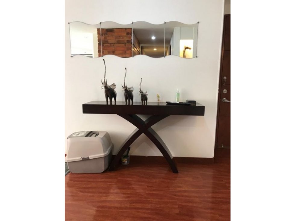 SE VENDE HERMOSO APARTAMENTO  EN LA CALLEJA. A