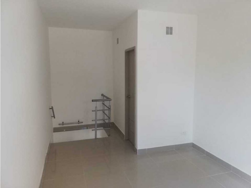 Vendo apartaestudio duplex sector la floresta amoblado