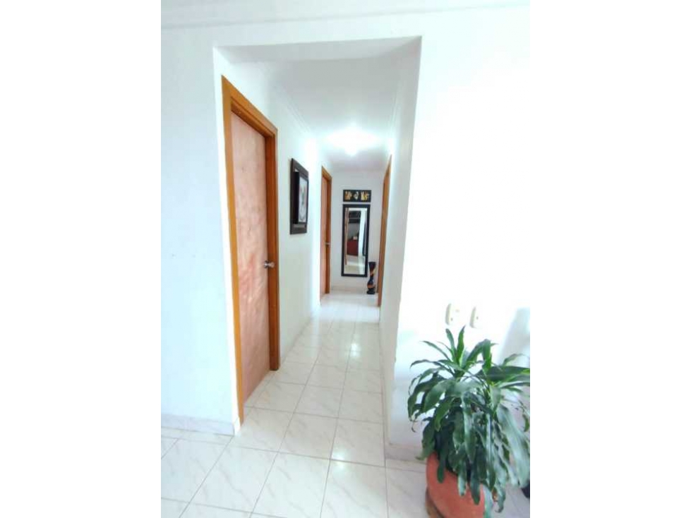 Vendo apartamento en conjunto cerrado en la Julia, Montería