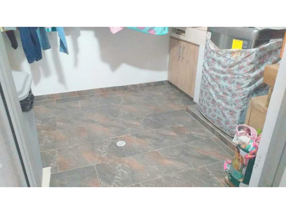 Vendo apartamento en Envigado, barrio La Sebastiana.