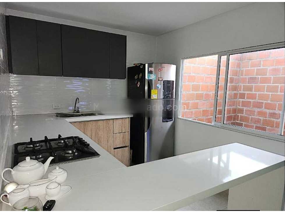 VENDO APARTAMENTO EN PH PRIMERO DE MAYO T.P