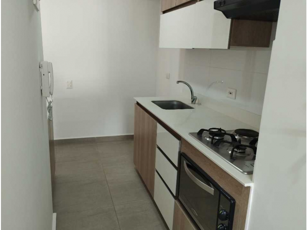 VENDO APARTAMENTO EN SABANETA POR INVERSION LOMA SAN JOSE PARTE BAJA