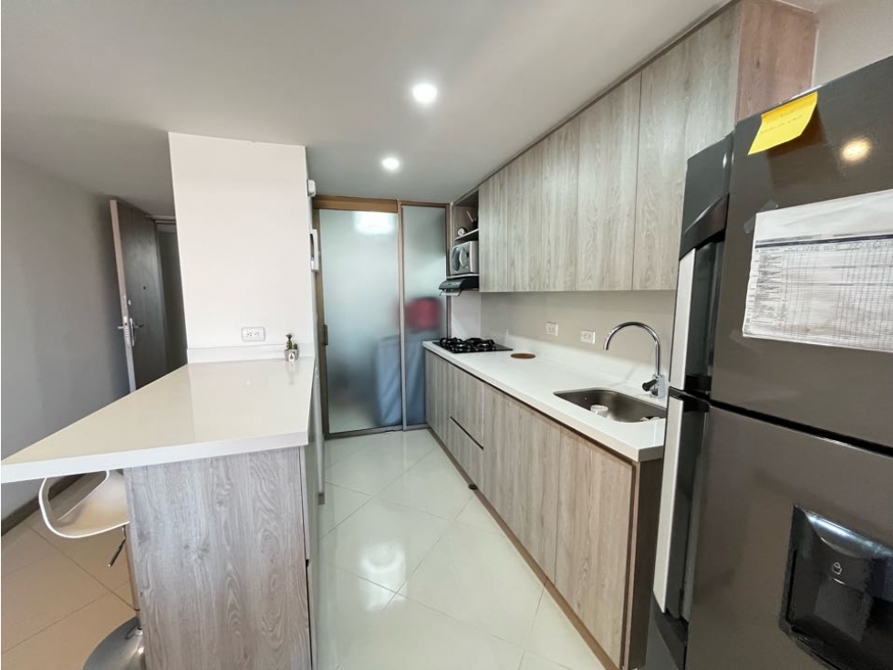 VENDO APARTAMENTO ENVIGADO, SECTOR COLEGIO LA SALLE