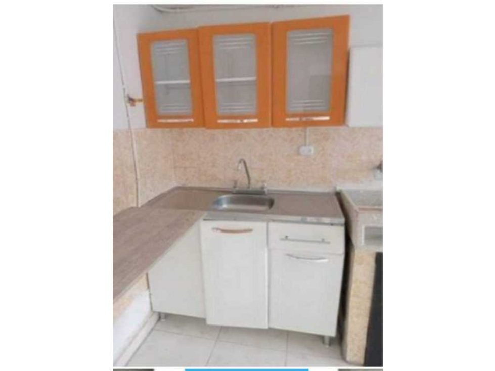 VENDO APARTAMENTO PEQUEÑO EN BARRIO GIRARDOT 33 mts²  95 MILLONES