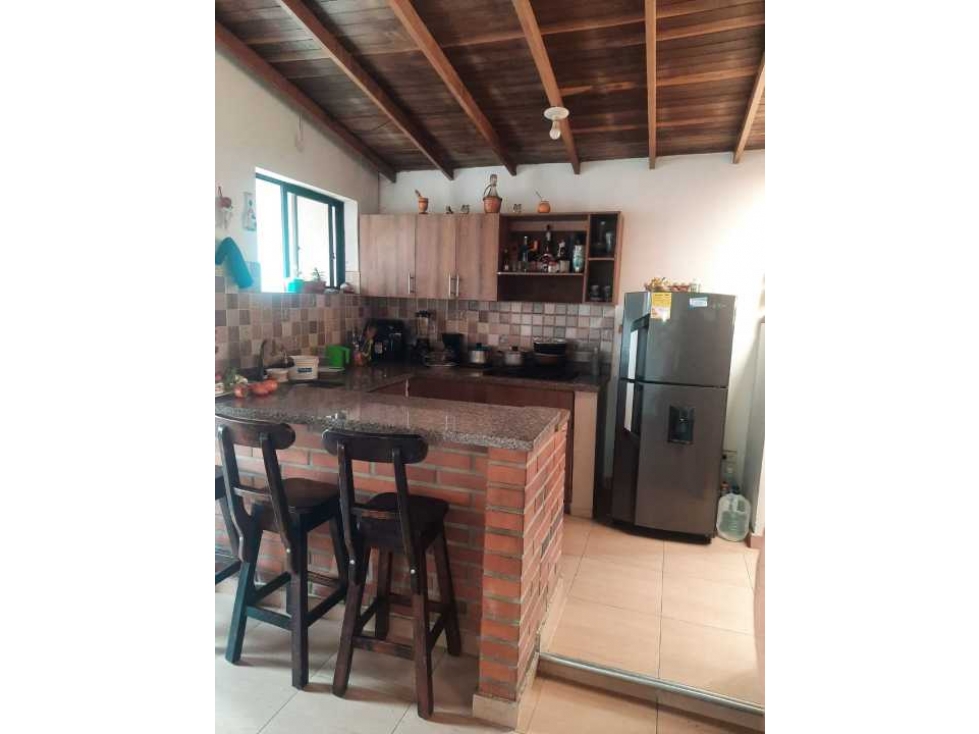 VENDO APTO DUPLEX 4TO Y 5TO PISO, UBICADO EN BARRIO NUEVO-BELLO.