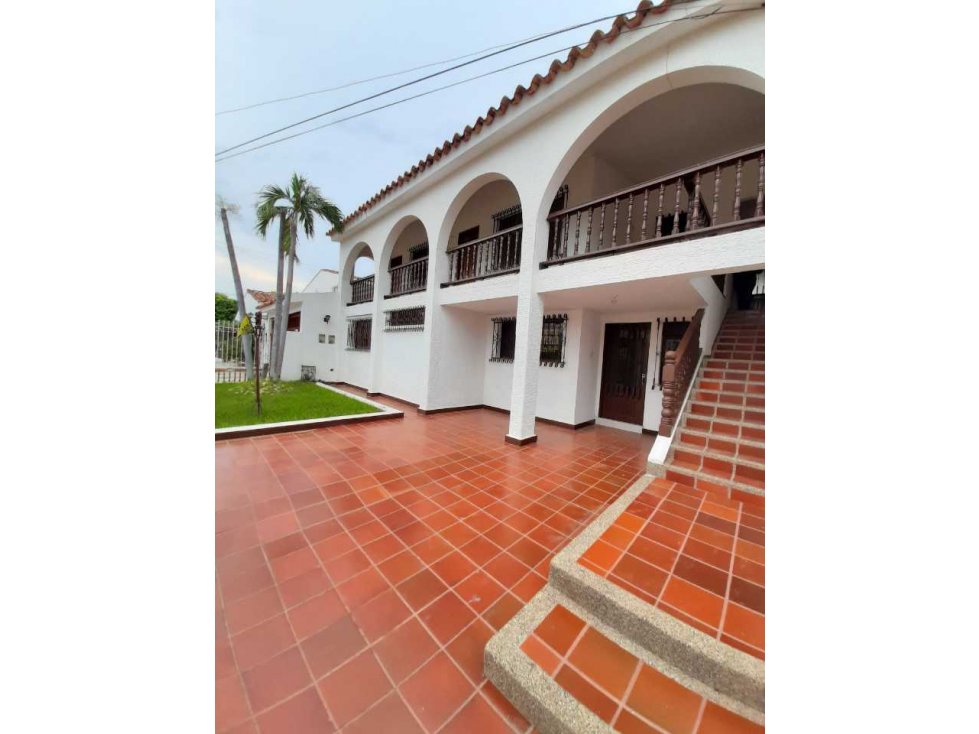 VENDO CASA BARRIO SAN CARLOS COMERCIAL- RESIDENCIAL