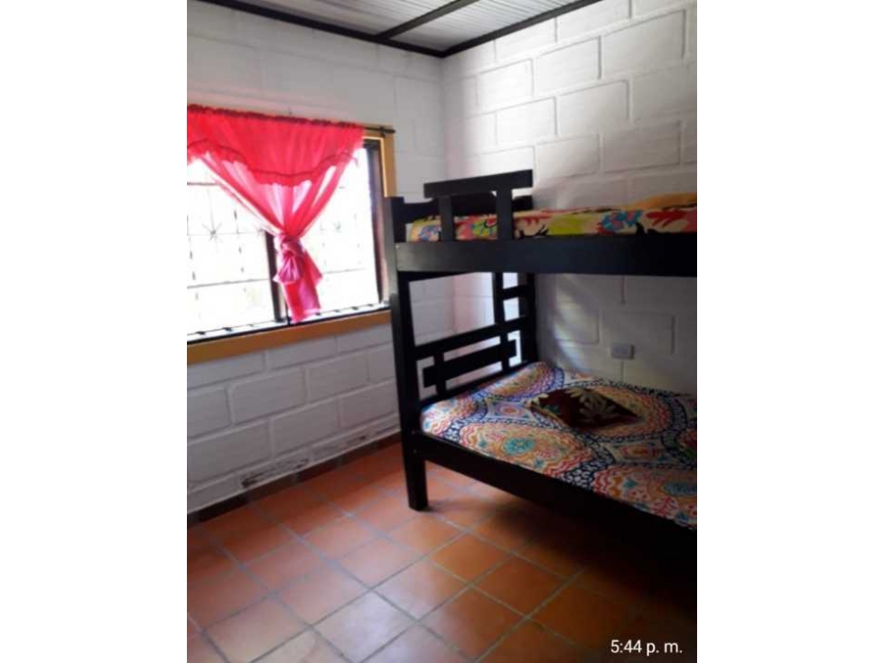 VENDO CASA CAMPESTRE EN SANTA ROSA DE OSO VEREDA HOYO RICO