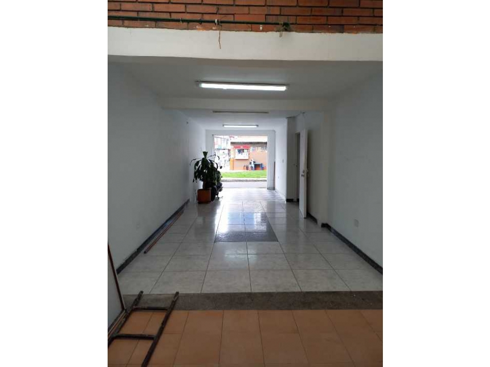 VENTA DE CASA COMERCIAL EN ENGATIVA QUIRIGUA BOGOTA