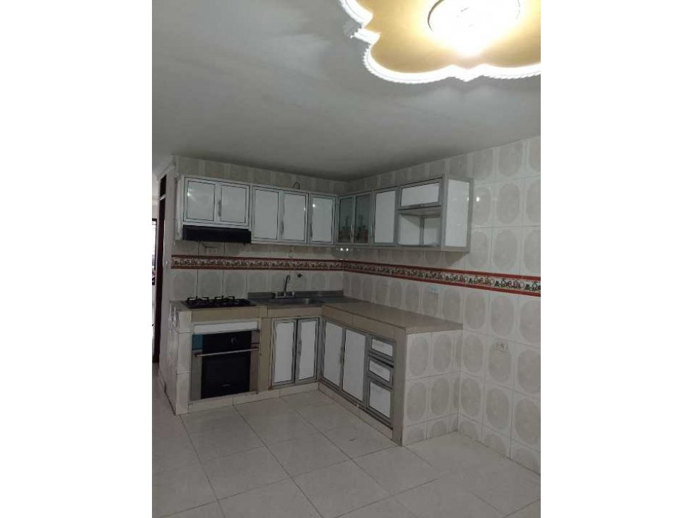 Vendo casa en el norte de cali barrio guabito vehicular