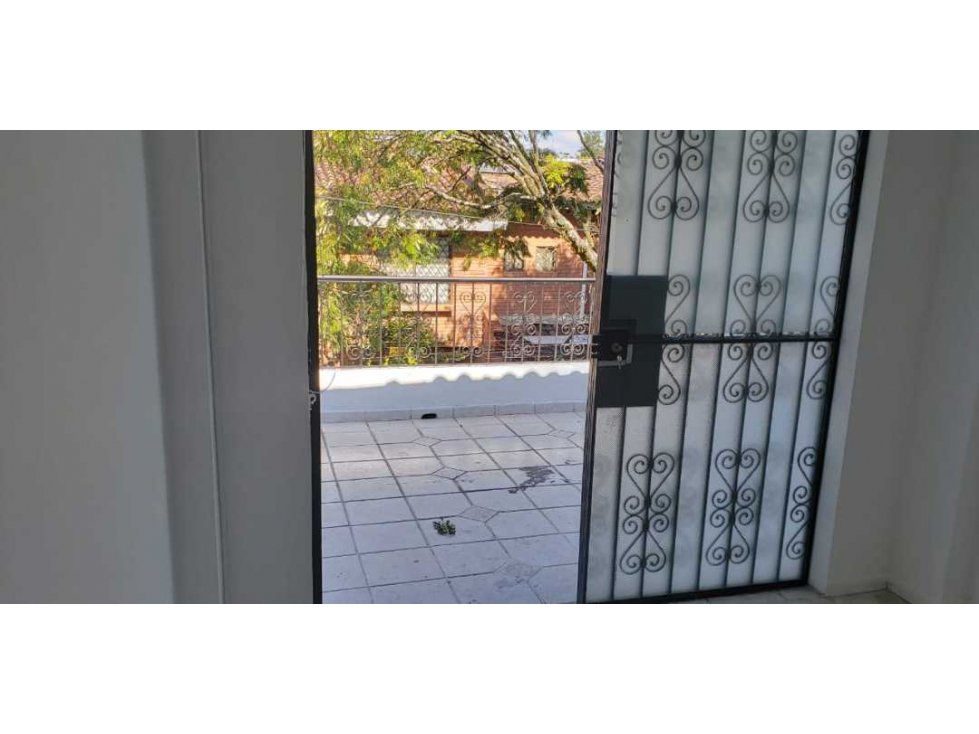 Vendo casa en el sur de cali barrio ciudad jardin condominio