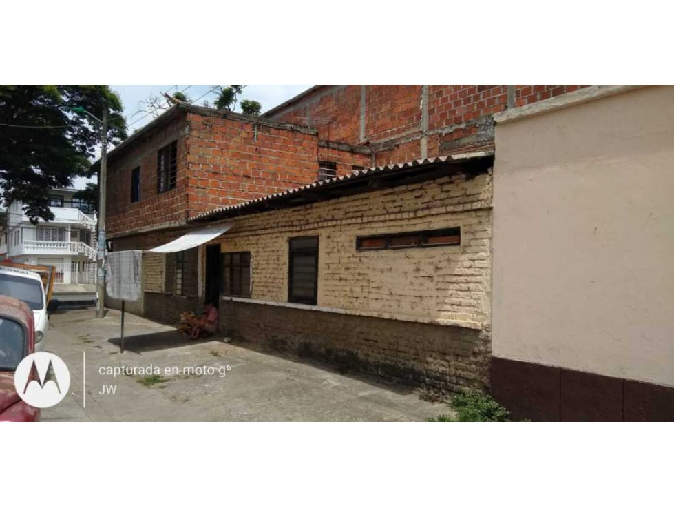 Vendo casa en oriente de cali barrio nueva floresta esquinera