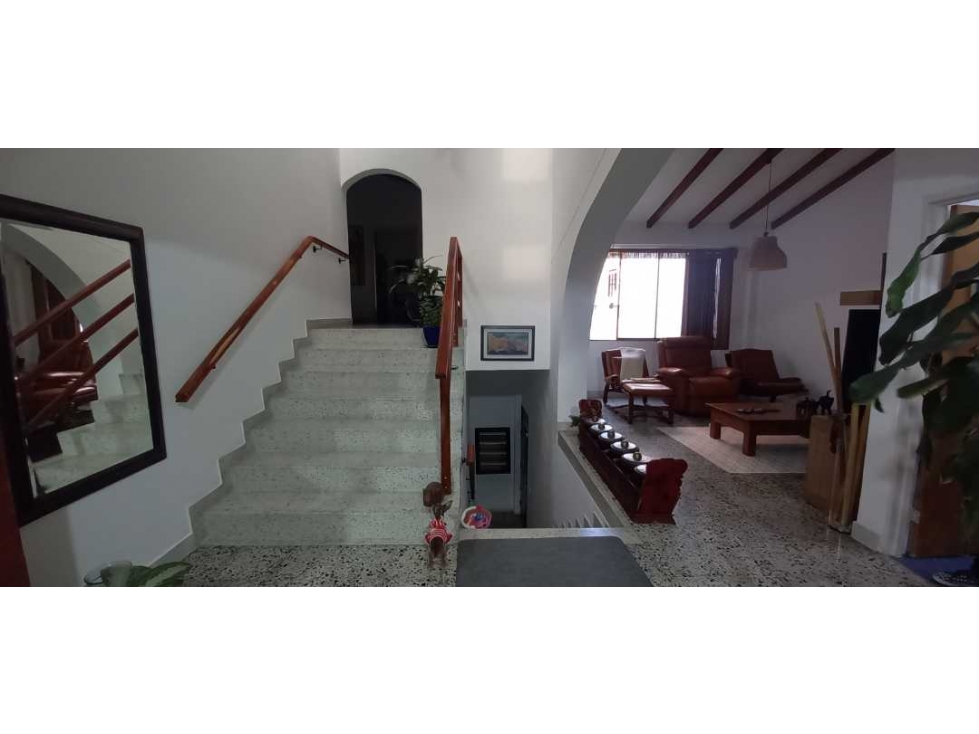 Vendo Casa Grande Barrio Centenario Cerca A Juanambu Normandia Cali