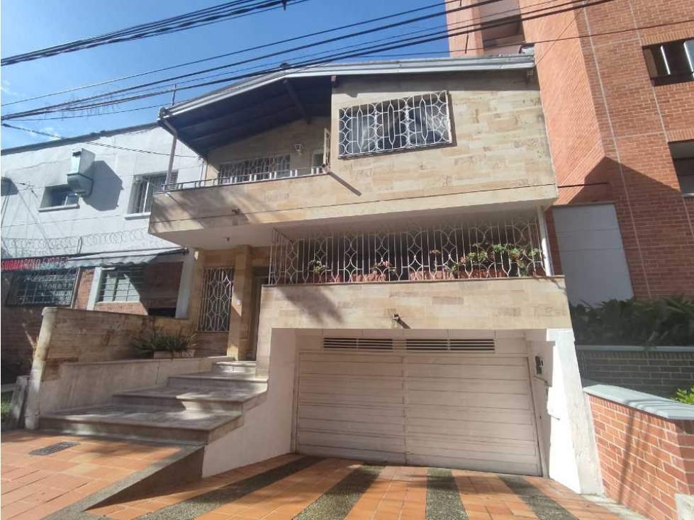 VENDO APARTAMENTO EN LAURELES