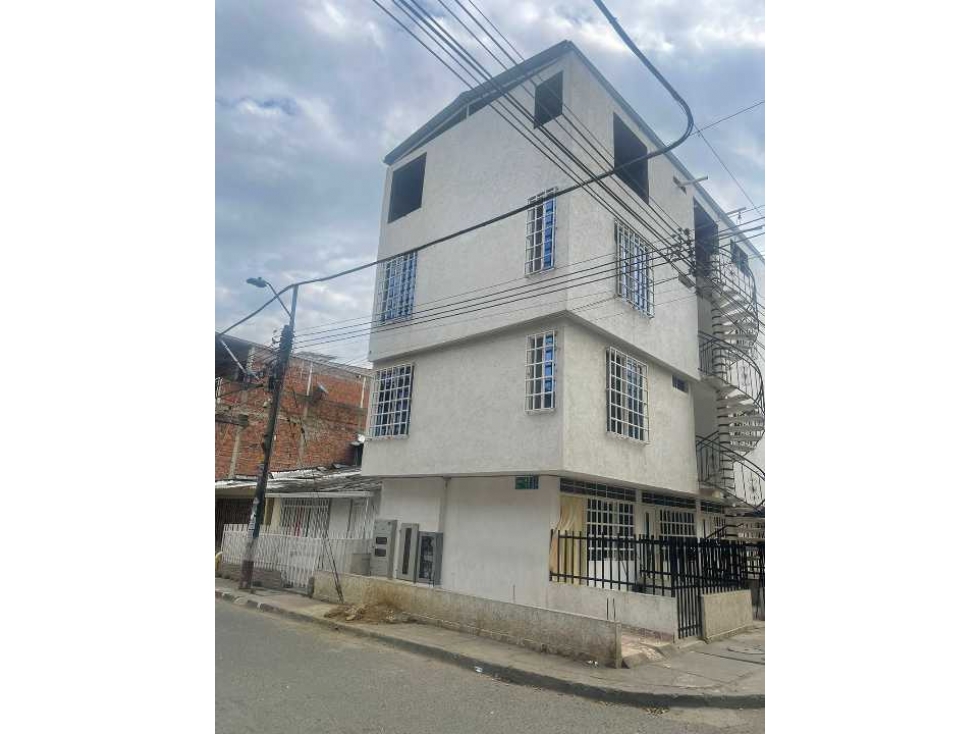 VENDO EDIFICIO EN EL BARRIO CIUDAD CORDOBA