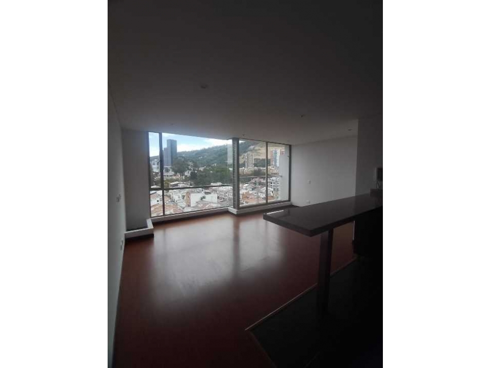 VENTA APARTAMENTO EN CEDRITOS CON CLUB HOUSE- PISO 4