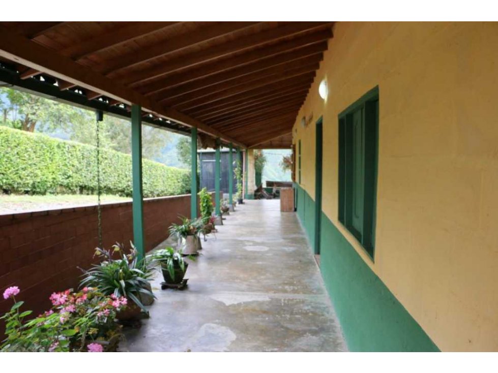 Vendo finca con 2 casas en Barbosa Antioquia