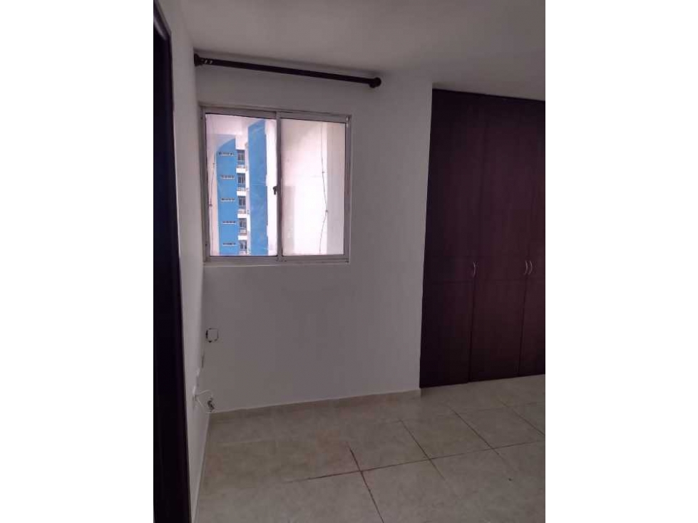 Vendo, La Concepción, bonito apartamento, piso alto lado sombra balcon