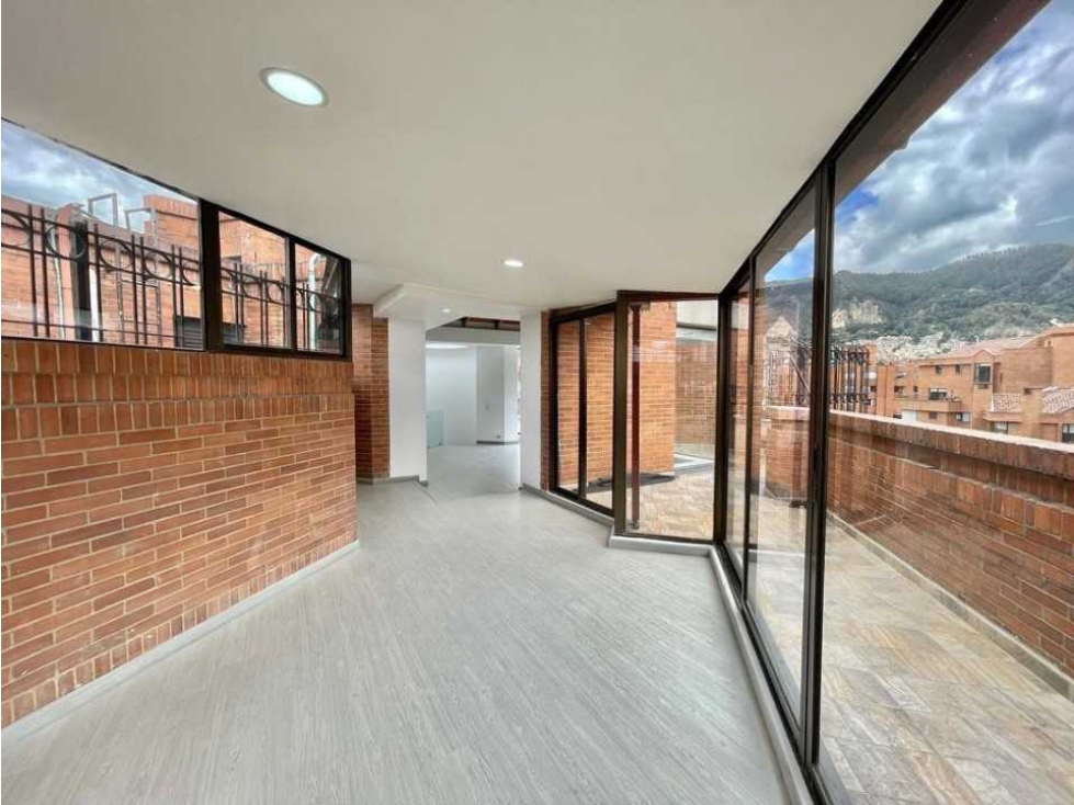 VENDO moderno penthouse portales del country