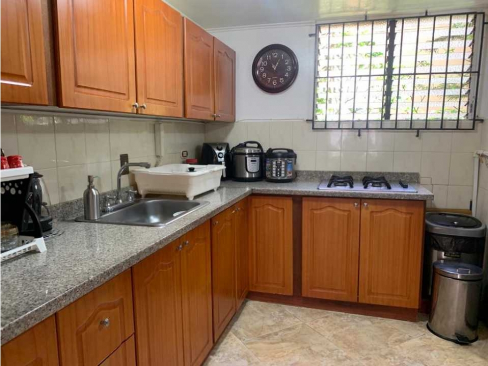 VENTA APARTAMENTO LAURELES UNIFAMILIAR