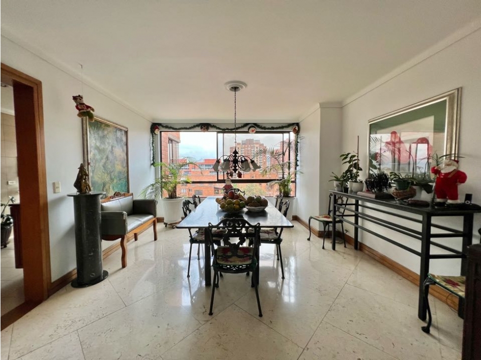 Venta apartamento sector Alejandria en calle cerrada