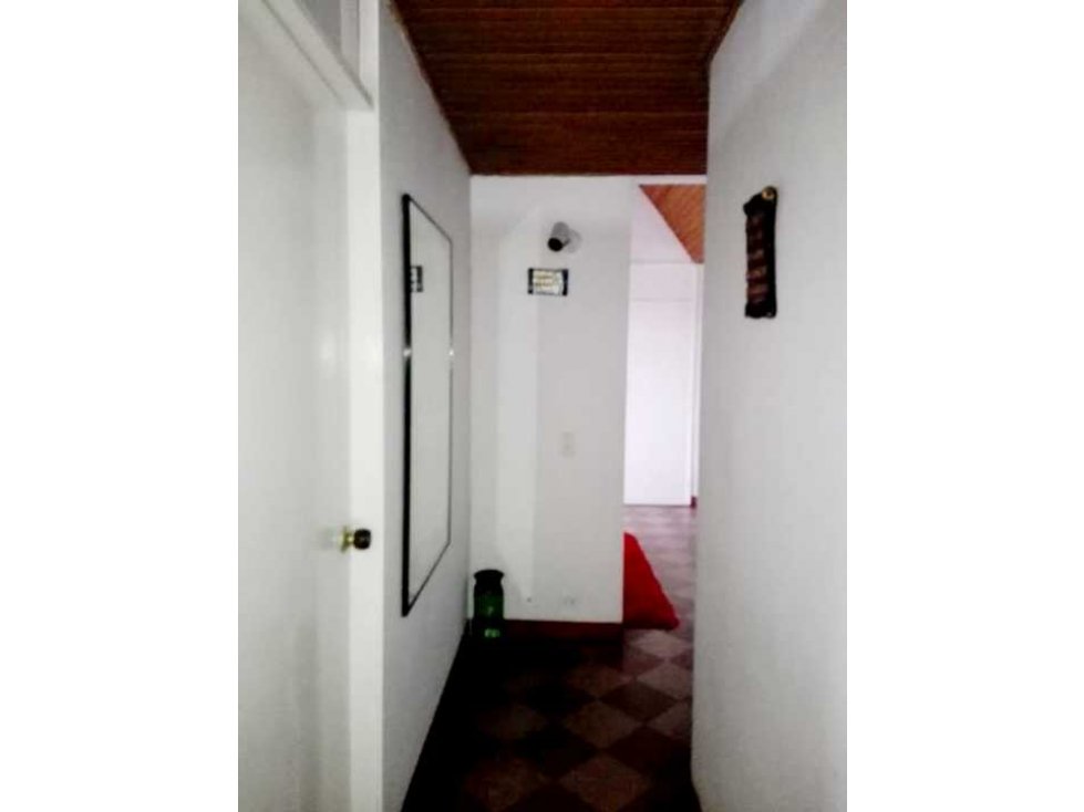 VENDO APTO. 69 m2  Kra. 91 con 137 Centro Suba piso 5 Sin Ascensor