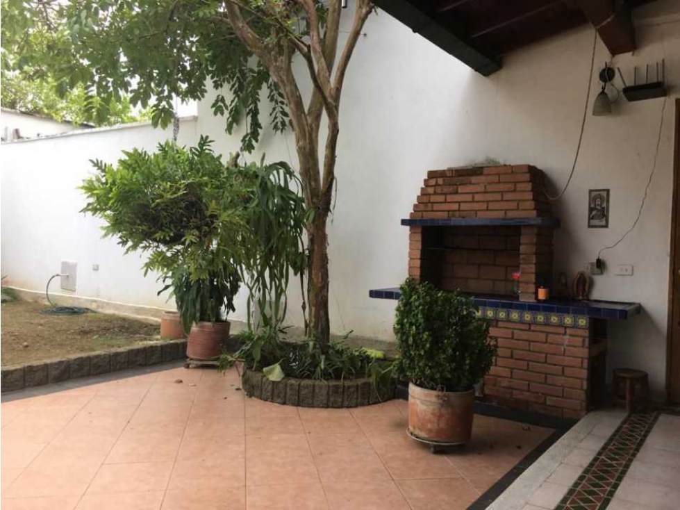 VENTA DE HERMOSA CASA EN EL BARRIO EL RECREO, MONTERÍA